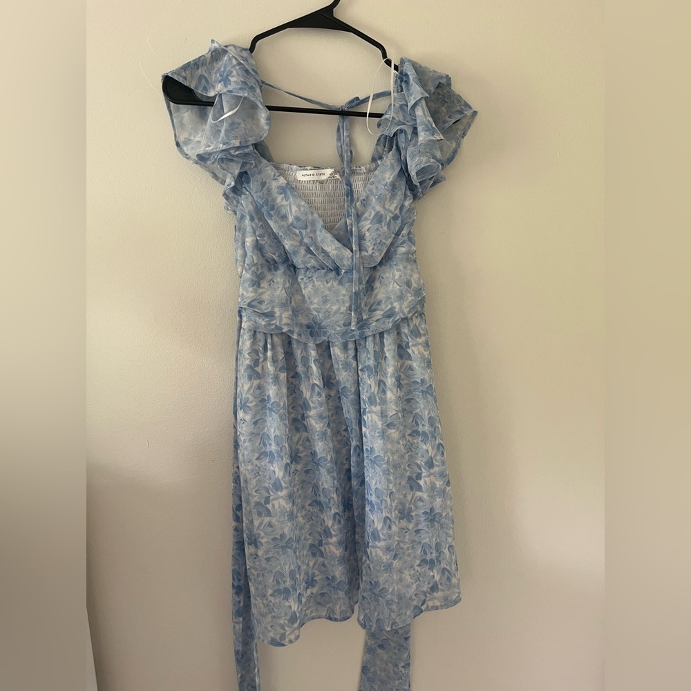 Altar'd State Blue and White Sundress with Sweetheart Neckline
